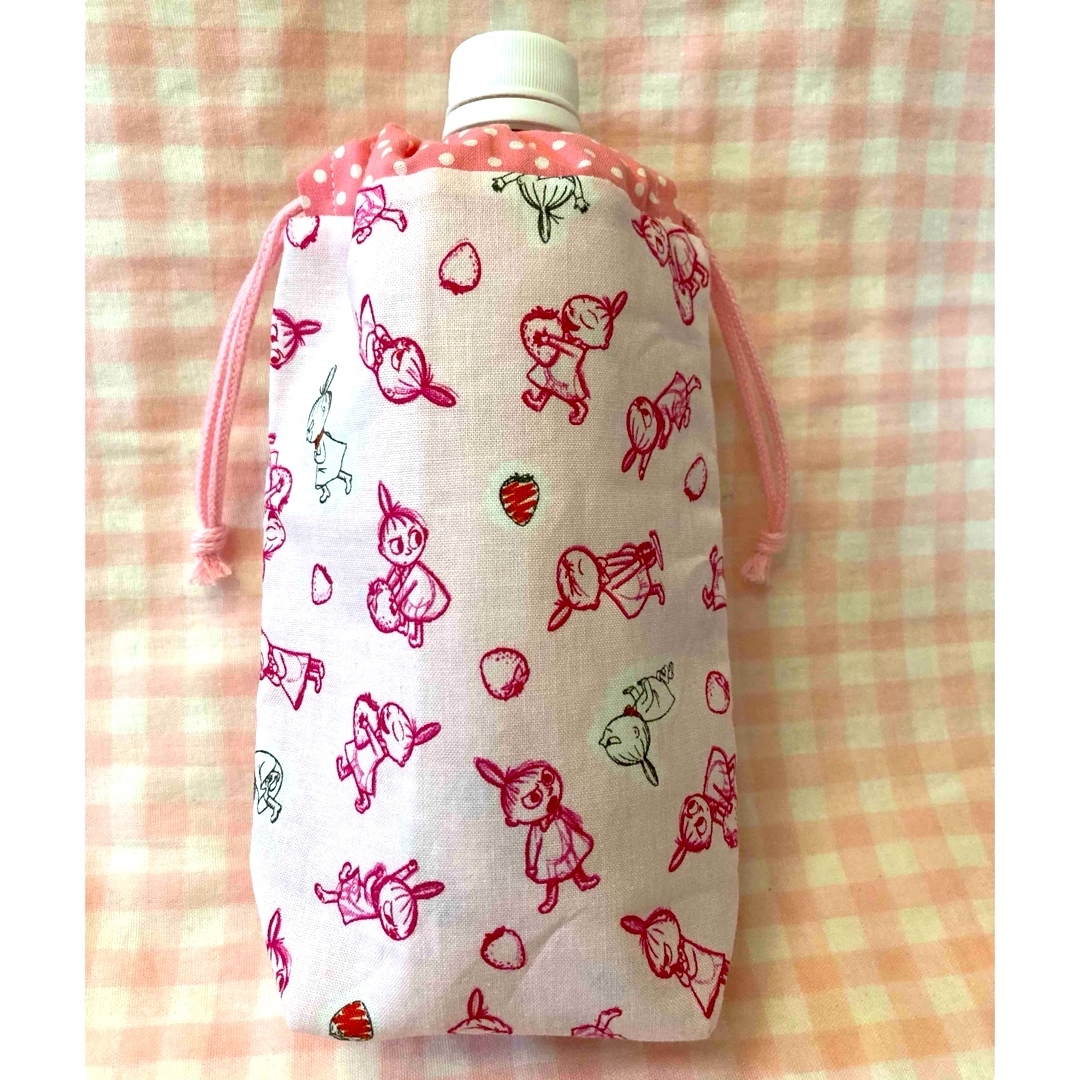いちごリトルミイ柄☆ペットボトルカバー☆ピンク ハンドメイドのファッション小物(その他)の商品写真