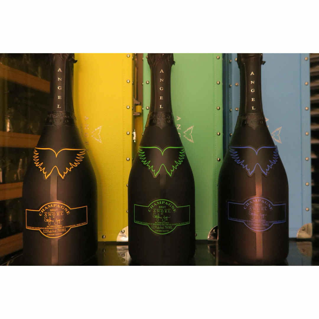 エンジェル ヘイロー シャンパン レッド ピンク ブルー イエロー グリーン 食品/飲料/酒の酒(シャンパン/スパークリングワイン)の商品写真
