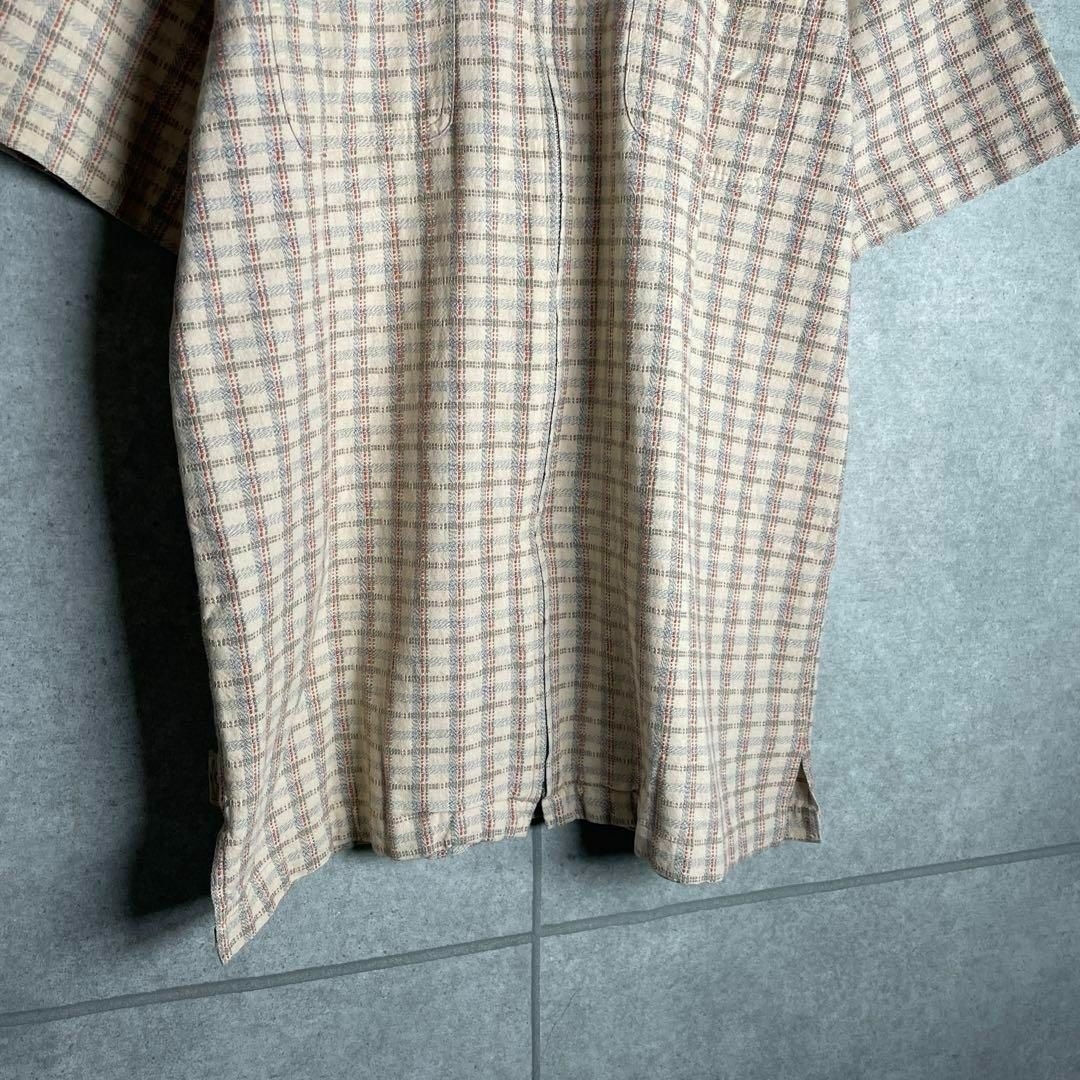 VINTAGE(ヴィンテージ)の[古着]ビンテージ　半袖　シャツ　チェック　刺繍　90s　ジップアップ　ベージュ メンズのトップス(シャツ)の商品写真