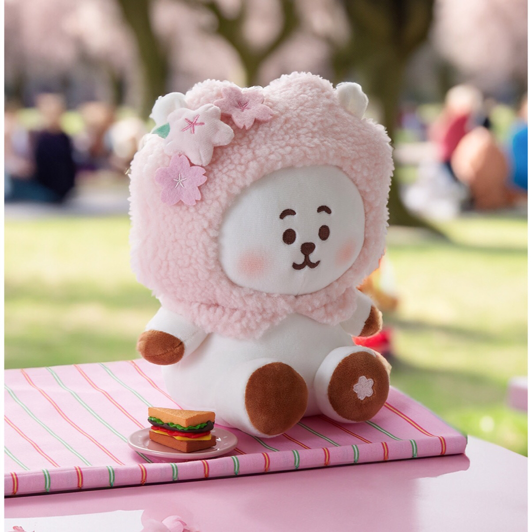 BT21(ビーティーイシビル)のBT21 SPRING DAYS EDITION ぬいぐるみ RJ 桜 エンタメ/ホビーのおもちゃ/ぬいぐるみ(ぬいぐるみ)の商品写真