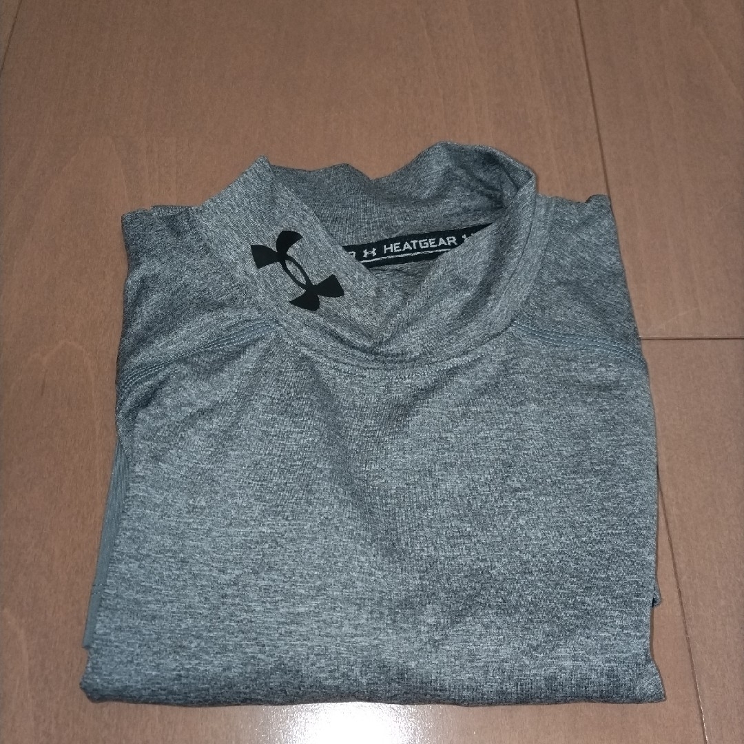UNDER ARMOUR(アンダーアーマー)のアンダーアーマー半袖TシャツグレーLG/G/G新品未 メンズのトップス(Tシャツ/カットソー(半袖/袖なし))の商品写真