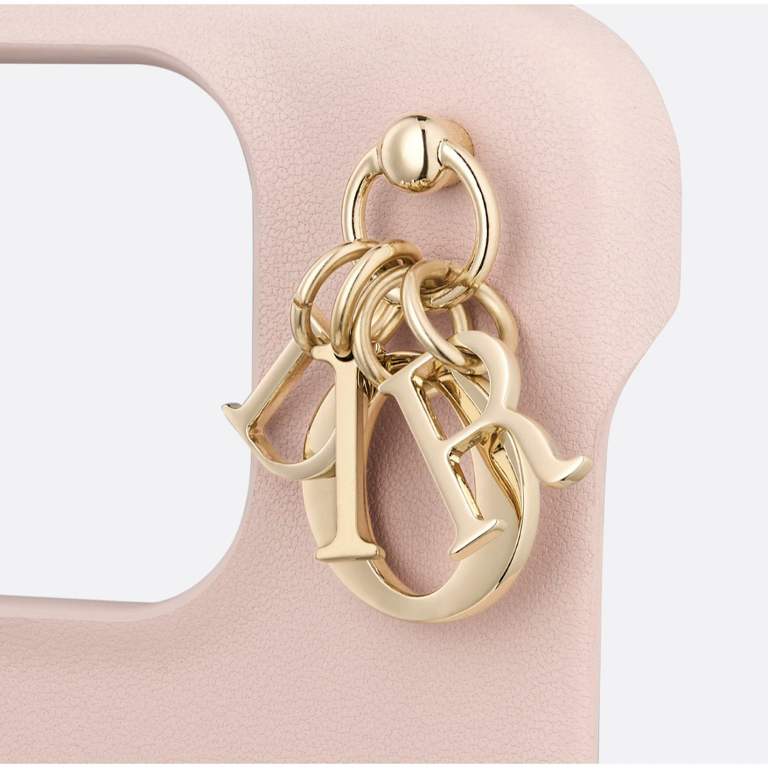 Christian Dior(クリスチャンディオール)の新品 ディオール LADY DIOR IPHONE 15 PRO ケース ピンク スマホ/家電/カメラのスマホアクセサリー(iPhoneケース)の商品写真