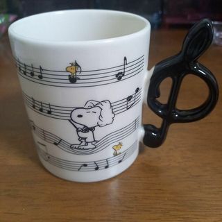 スヌーピー(SNOOPY)の★限定コラボ品！スヌーピー　マグカップ★(グラス/カップ)