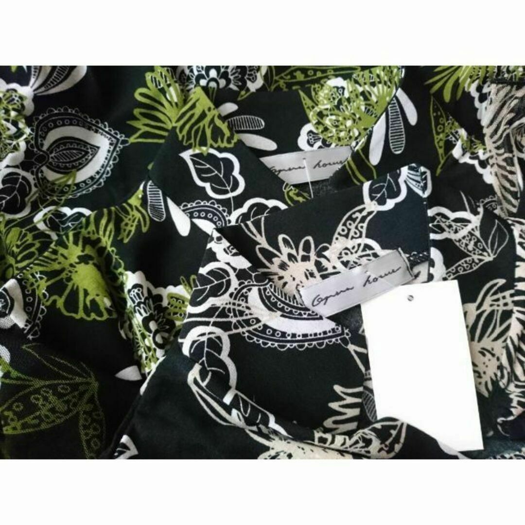 ボタニカル柄 ストレッチトップス チュニック ブラウス フリーサイズ ブラック レディースのトップス(シャツ/ブラウス(半袖/袖なし))の商品写真