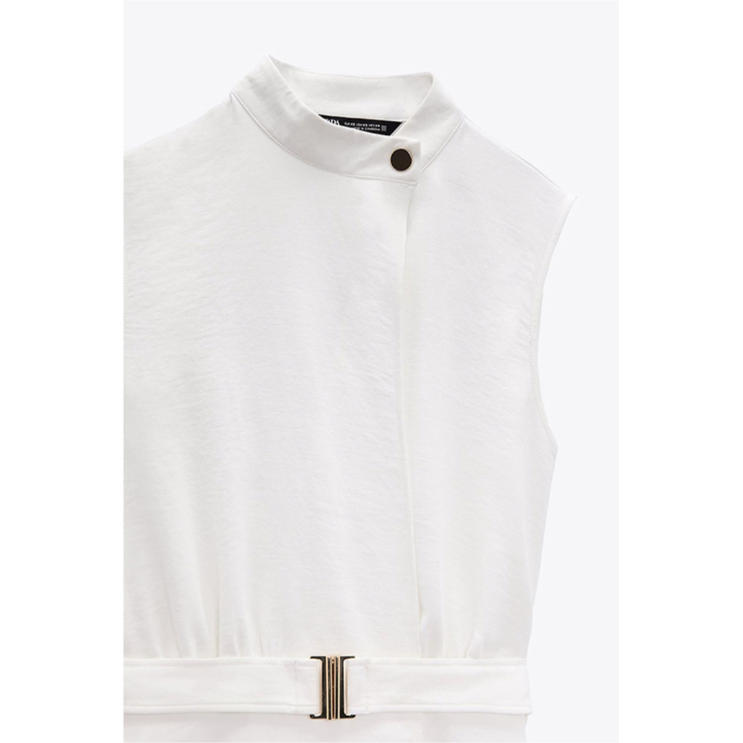 ZARA ザラ Dリング型バックル付きショート丈ジャンプスーツ ZARA ザラ Dリング型バックル付きショート丈ジャンプスーツ
