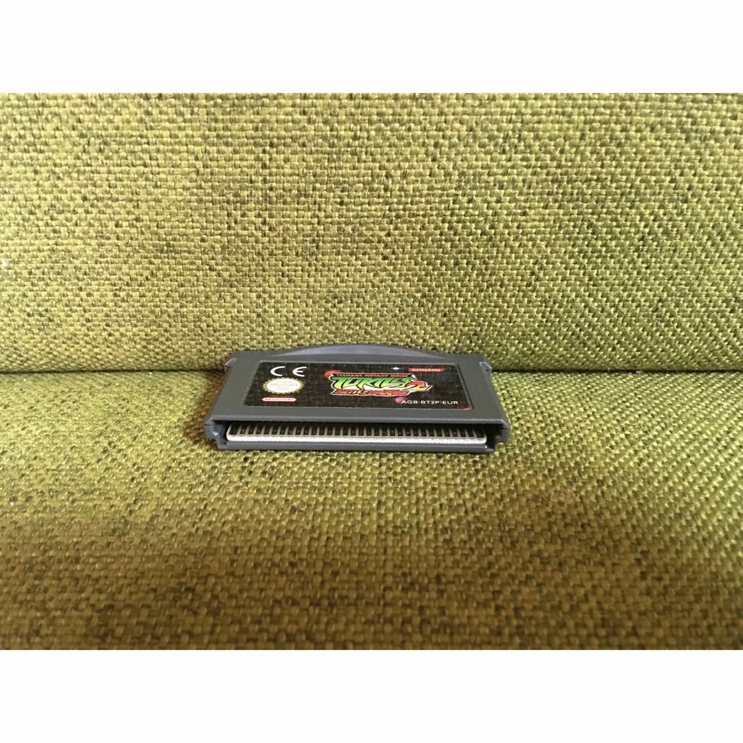 KONAMI(コナミ)の正規品　TMNT2 GBA タートルズ エンタメ/ホビーのゲームソフト/ゲーム機本体(PCゲームソフト)の商品写真