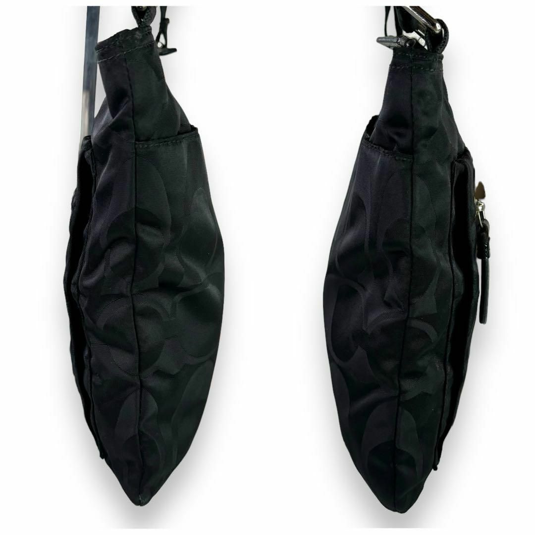 COACH(コーチ)のレア物　COACH　軽量　ナイロン製　ショルダーバッグ　F77408　ブラック レディースのバッグ(ショルダーバッグ)の商品写真