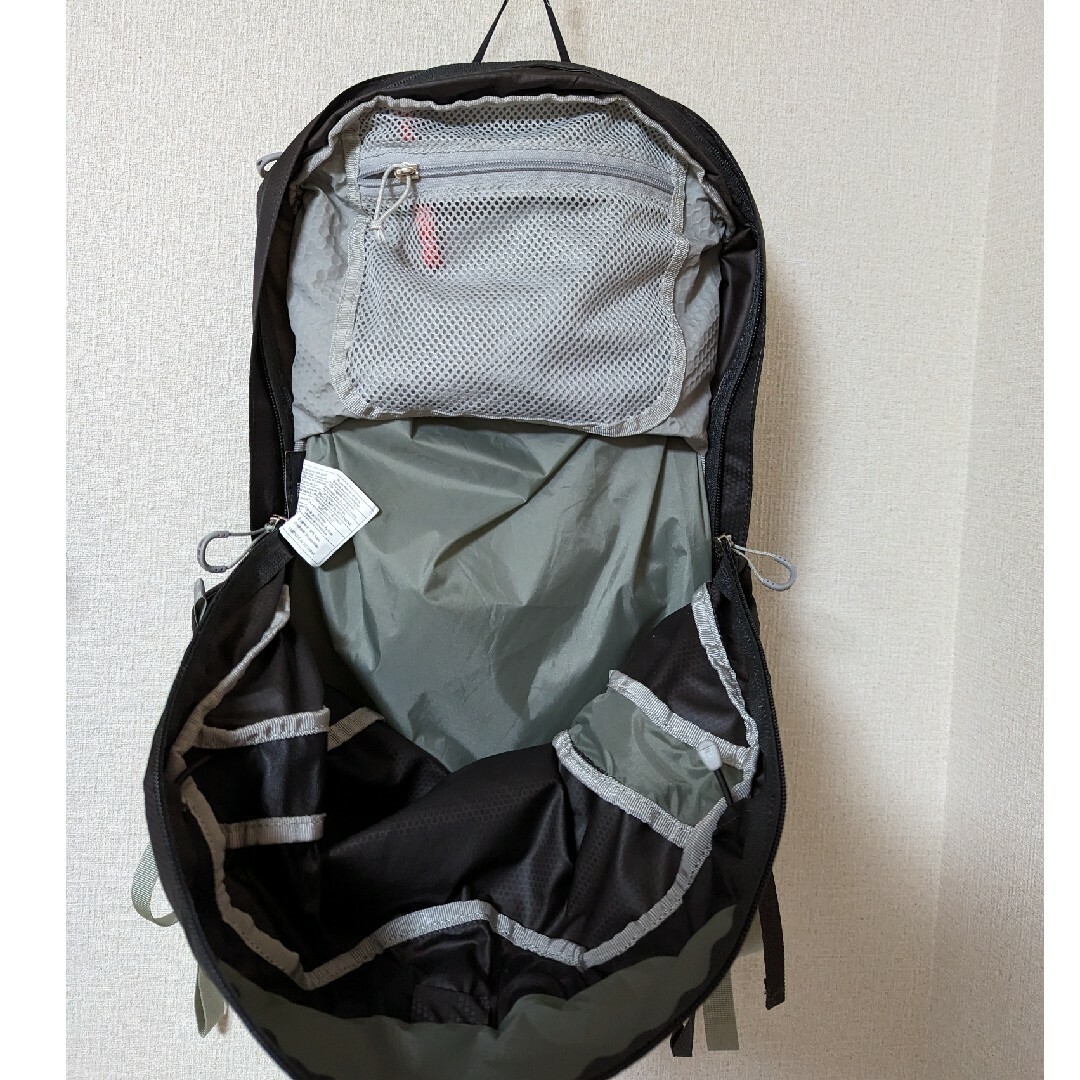 Osprey(オスプレイ)のOSPREYオスプレー ザック　メンズ　S/M TALON22 スポーツ/アウトドアのアウトドア(登山用品)の商品写真