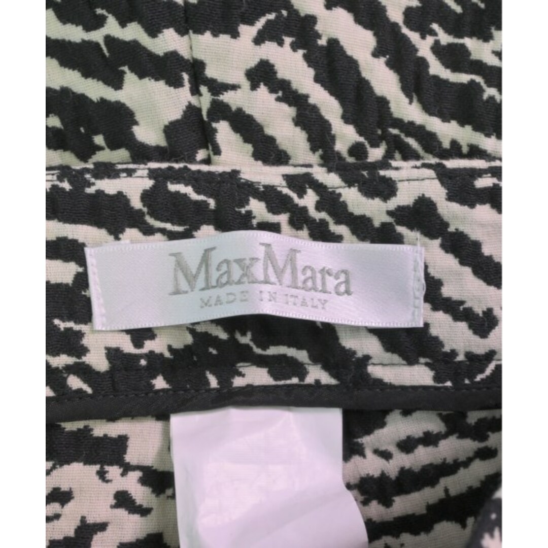 Max Mara(マックスマーラ)のMax Mara クロップドパンツ 36(XS位) 黒xアイボリー(総柄) 【古着】【中古】 レディースのパンツ(クロップドパンツ)の商品写真