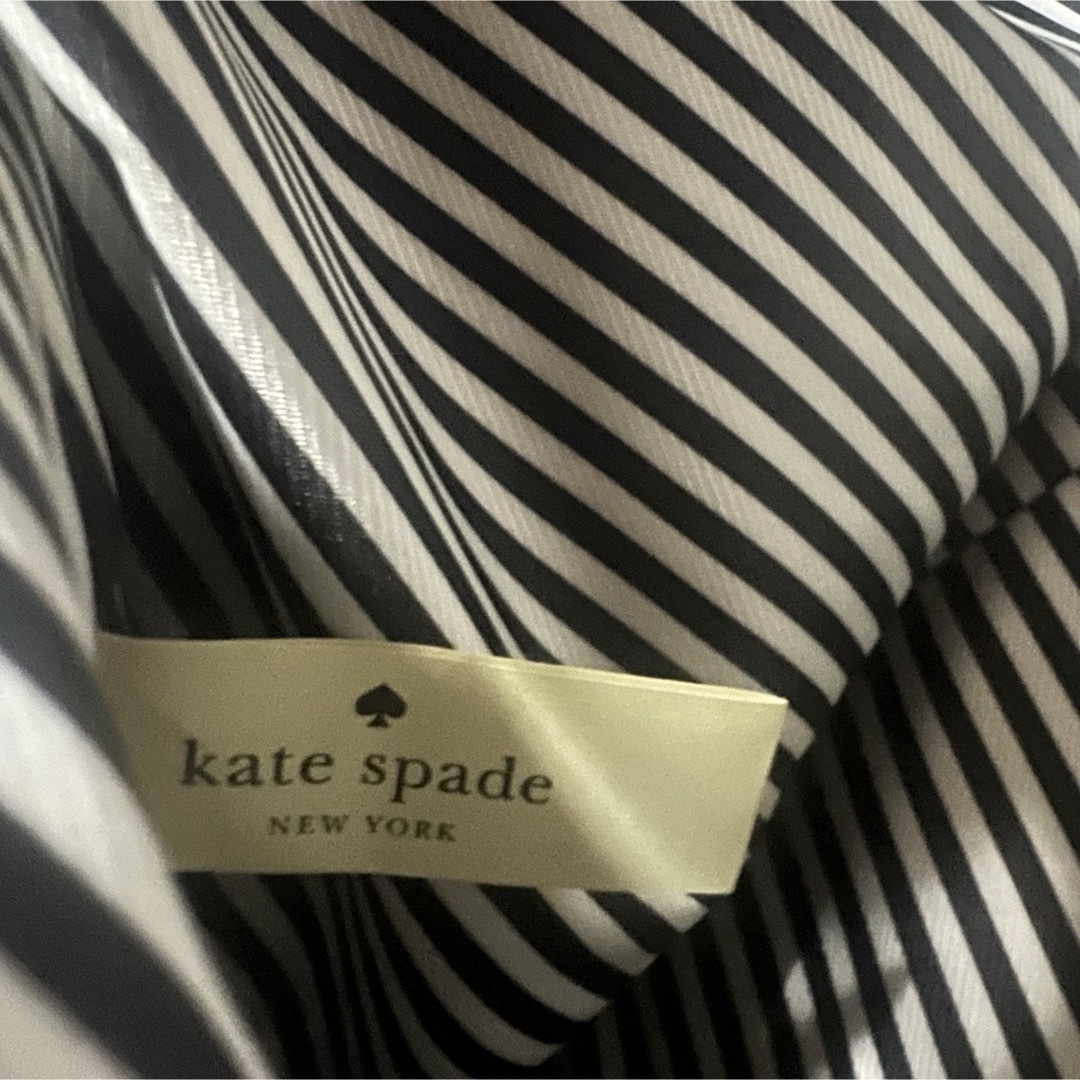 kate spade new york(ケイトスペードニューヨーク)の【美品】kate spade NEW YORK バイカラー　トートバッグ　A4可 レディースのバッグ(トートバッグ)の商品写真