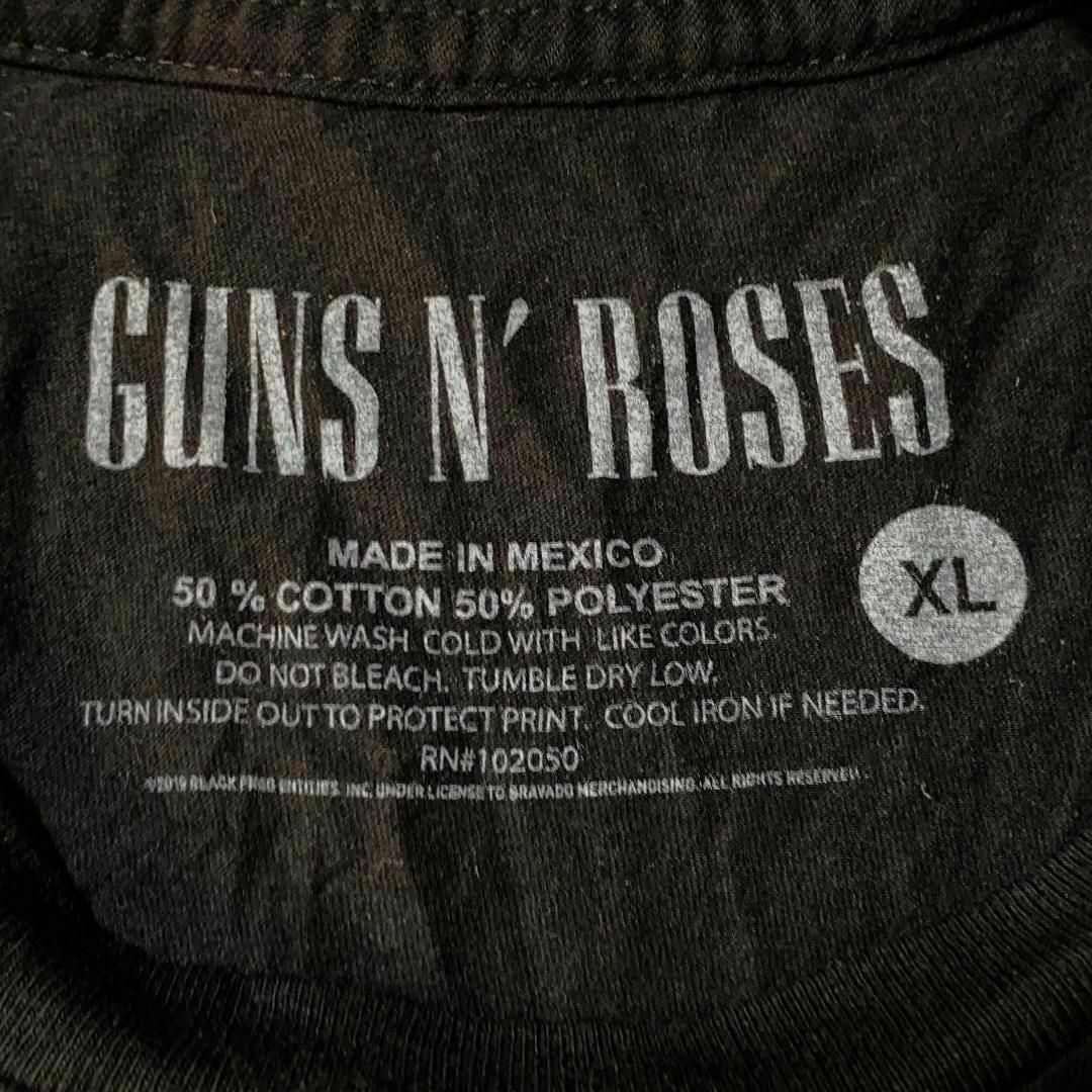 メキシコ製 GUNS N' ROSES バンド半袖Tシャツ 拳銃 バラx31 メンズのトップス(Tシャツ/カットソー(半袖/袖なし))の商品写真