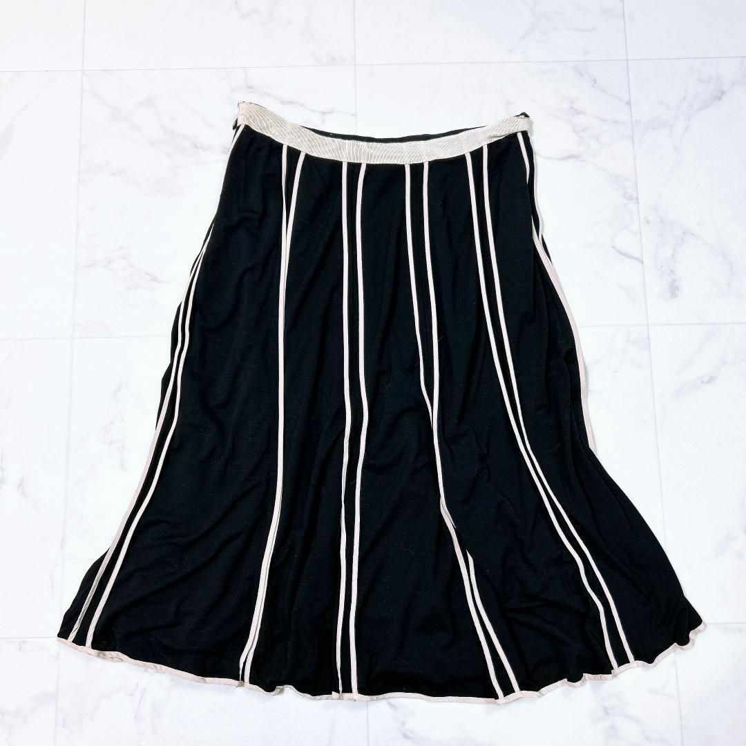 ■SCOT CLUB 膝丈フレアスカート ブラック×ベージュ レディースのスカート(その他)の商品写真