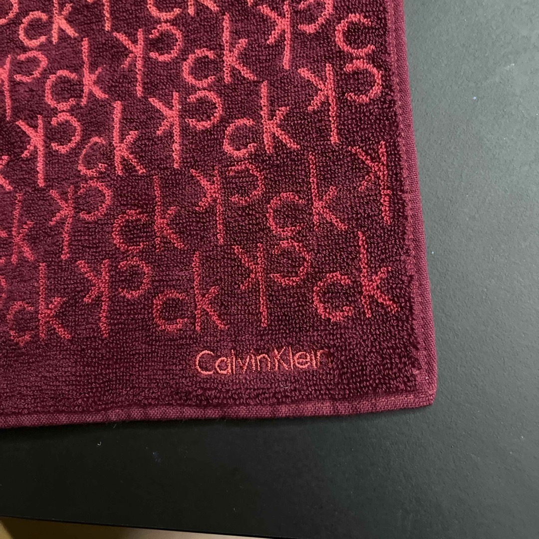 Calvin Klein(カルバンクライン)のタオルハンカチ　ハンカチ　カルバンクライン メンズのファッション小物(ハンカチ/ポケットチーフ)の商品写真