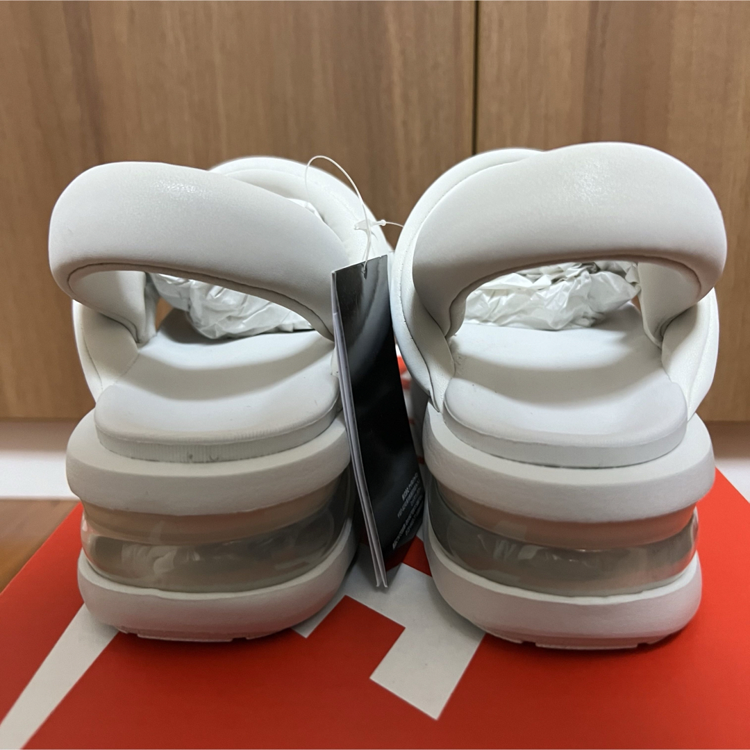 NIKE(ナイキ)のNIKE AIR MAX ISLA エアマックスアイラ 23cm レディースの靴/シューズ(サンダル)の商品写真