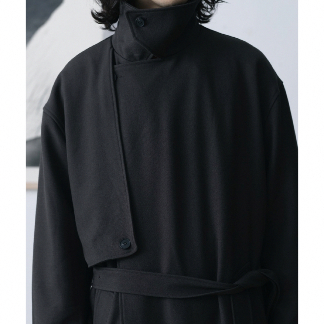 COMOLI(コモリ)の【新品未使用】ロングトレンチコート sinss stein シュタイン yoke メンズのジャケット/アウター(トレンチコート)の商品写真