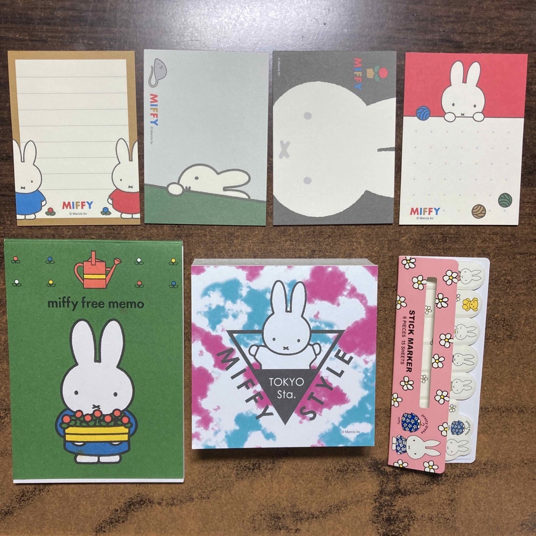 miffy(ミッフィー)のミッフィー  メモ　付箋　MIFFY インテリア/住まい/日用品の文房具(ノート/メモ帳/ふせん)の商品写真