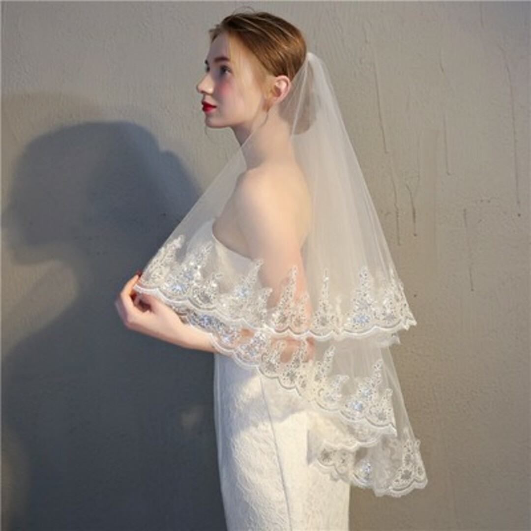 ウェディング ベール ②オフホワイト 2層 コーム付き 結婚式 花嫁 ブライダル ハンドメイドのウェディング(ヘッドドレス/ドレス)の商品写真