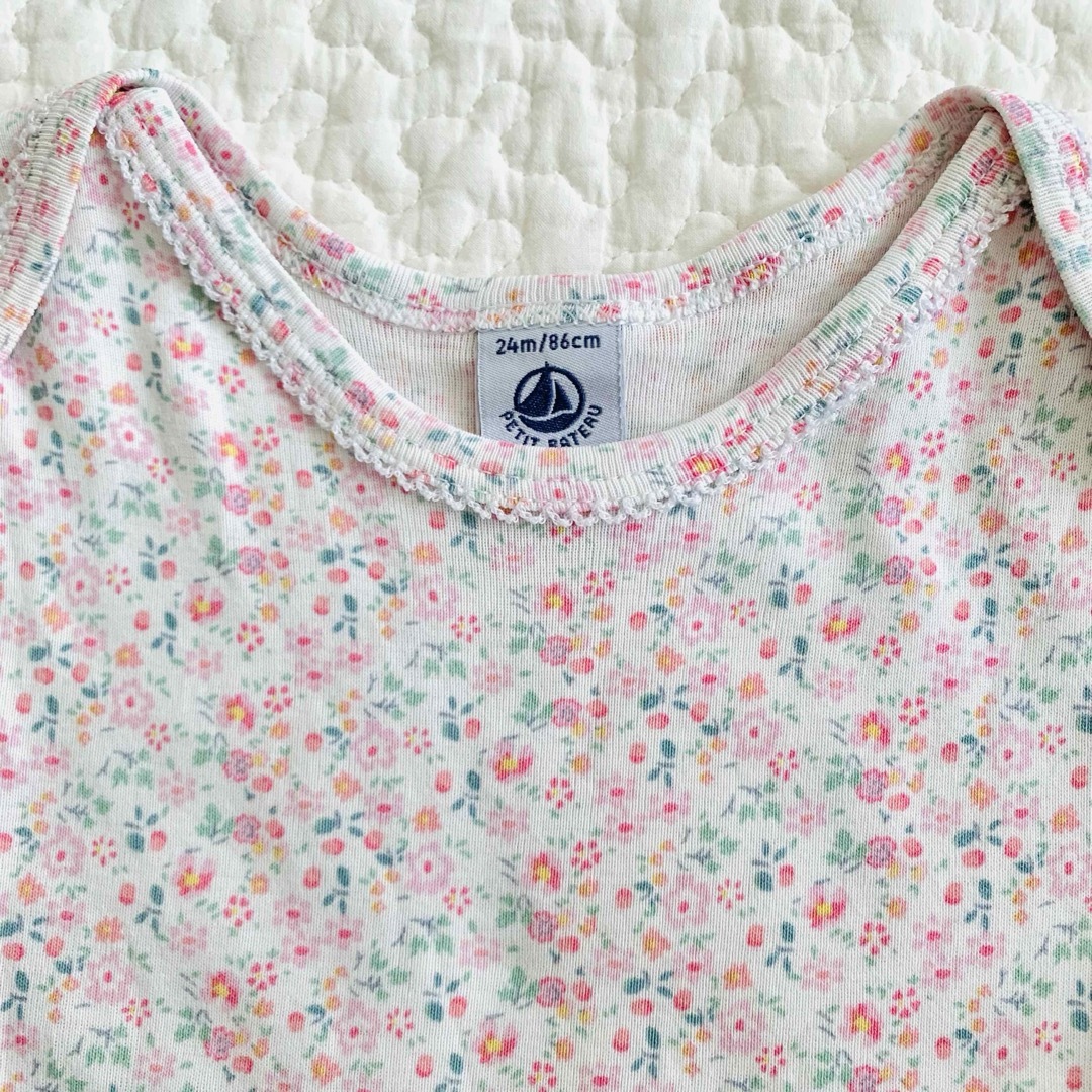 PETIT BATEAU(プチバトー)のプチバトー　半袖ボディ　3枚セット　24m 36m キッズ/ベビー/マタニティのキッズ服女の子用(90cm~)(下着)の商品写真