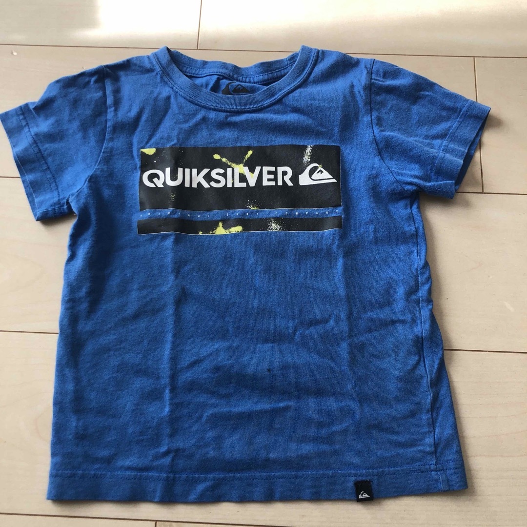 QUIKSILVER(クイックシルバー)のクイックシルバー　Tシャツ　120 キッズ/ベビー/マタニティのキッズ服男の子用(90cm~)(Tシャツ/カットソー)の商品写真