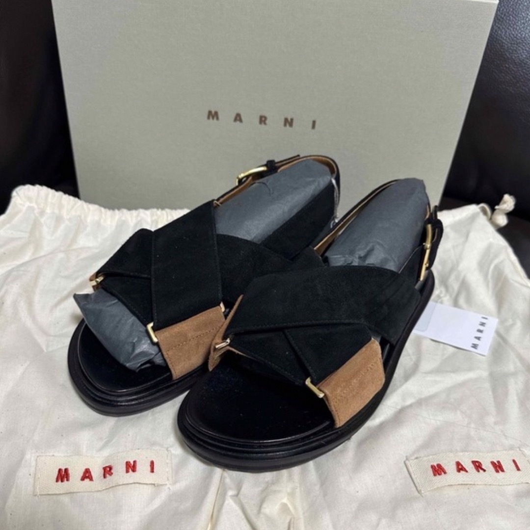 Marni(マルニ)の新品タグ付き⭐︎MARNI マルニ⭐︎黒 フスベット クロスサンダル　38 レディースの靴/シューズ(サンダル)の商品写真