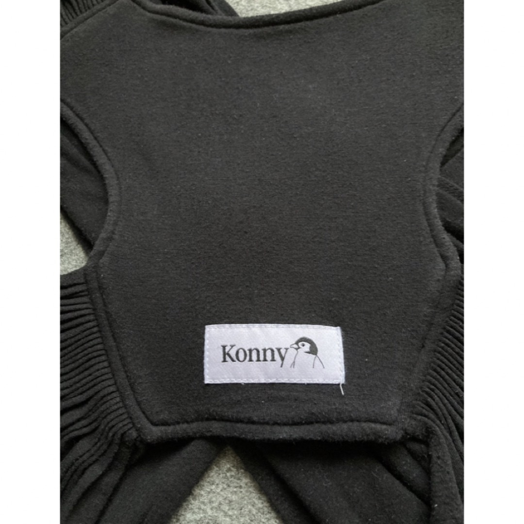 Konny(コニー)のKonny コニー　抱っこ紐　S ブラック　黒　新生児　赤ちゃん キッズ/ベビー/マタニティの外出/移動用品(抱っこひも/おんぶひも)の商品写真