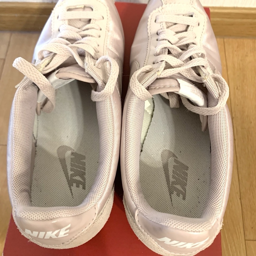 NIKE(ナイキ)のNIKE スニーカー 26.0 (25~25.5向け)ピンク レディースの靴/シューズ(スニーカー)の商品写真