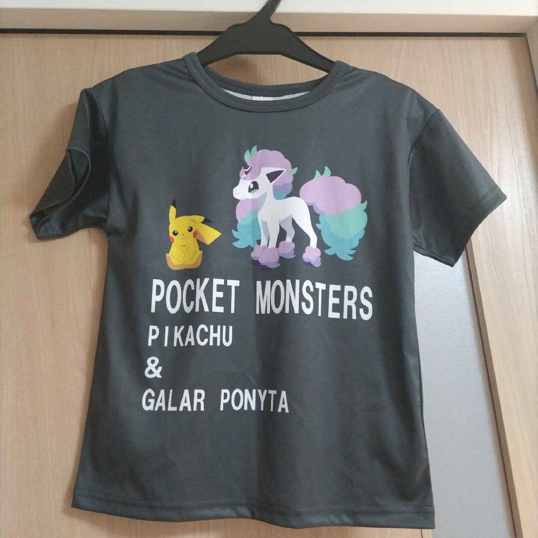 ポケモン(ポケモン)の新品ポケモン半袖Tシャツ130 ピカチュウ、ポニータ キッズ/ベビー/マタニティのキッズ服女の子用(90cm~)(Tシャツ/カットソー)の商品写真