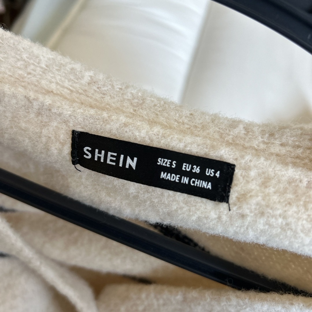 SHEIN(シーイン)のボーダー/ガーディガン レディースのトップス(カーディガン)の商品写真