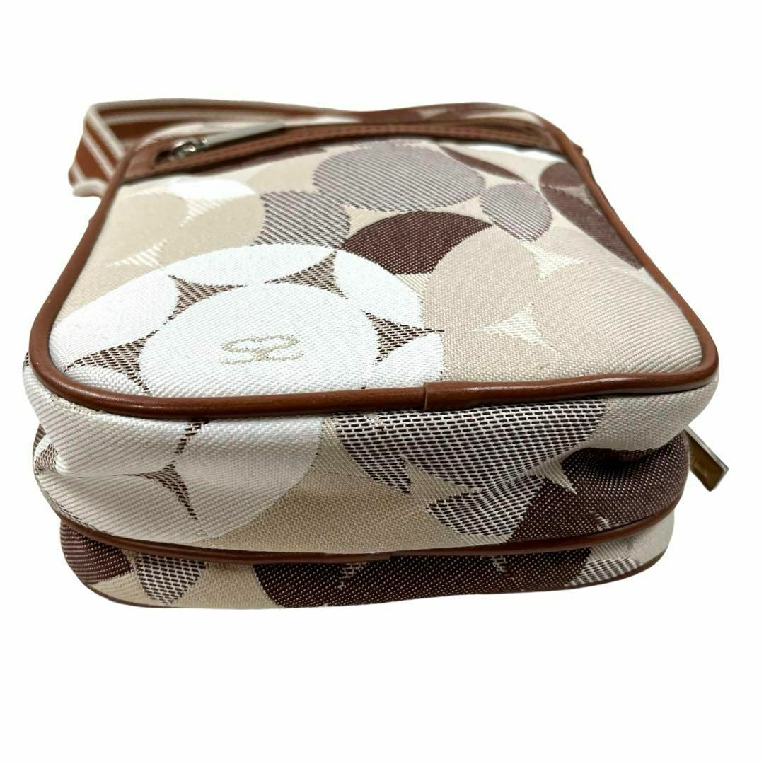 SAVOY(サボイ)のSAVOY サボイ ショルダーポーチ ベージュ レディースのバッグ(ショルダーバッグ)の商品写真