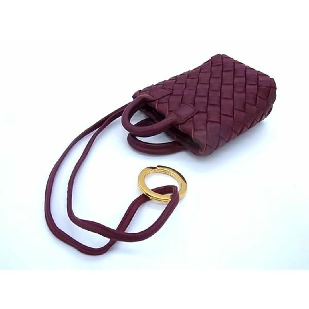 Bottega Veneta(ボッテガヴェネタ)の■新品同様■ BOTTEGA VENETA ボッテガヴェネタ イントレチャート レザー キーホルダー バッグチャーム ボルドー系 FA4089  レディースのアクセサリー(その他)の商品写真