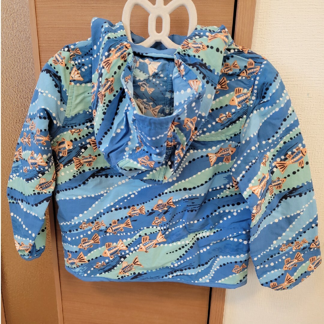 patagonia(パタゴニア)のpatagonia　キッズ　パーカー キッズ/ベビー/マタニティのキッズ服男の子用(90cm~)(ジャケット/上着)の商品写真