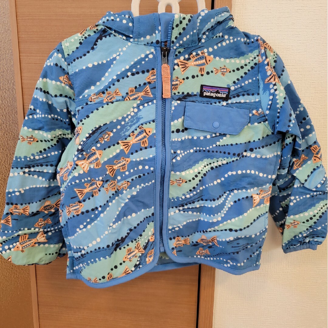 patagonia(パタゴニア)のpatagonia　キッズ　パーカー キッズ/ベビー/マタニティのキッズ服男の子用(90cm~)(ジャケット/上着)の商品写真