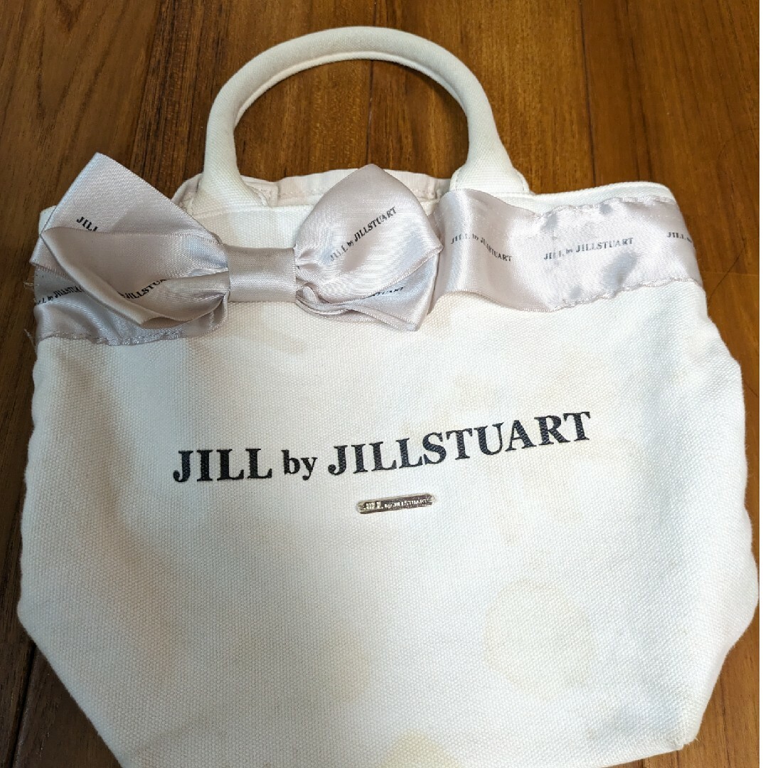 JILLSTUART(ジルスチュアート)のジルスチュアート　小バッグ レディースのバッグ(ハンドバッグ)の商品写真