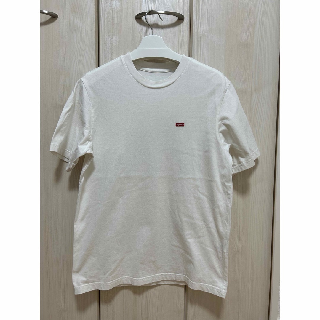Supreme(シュプリーム)のsupreme Small Box Logo Tee メンズのトップス(Tシャツ/カットソー(半袖/袖なし))の商品写真