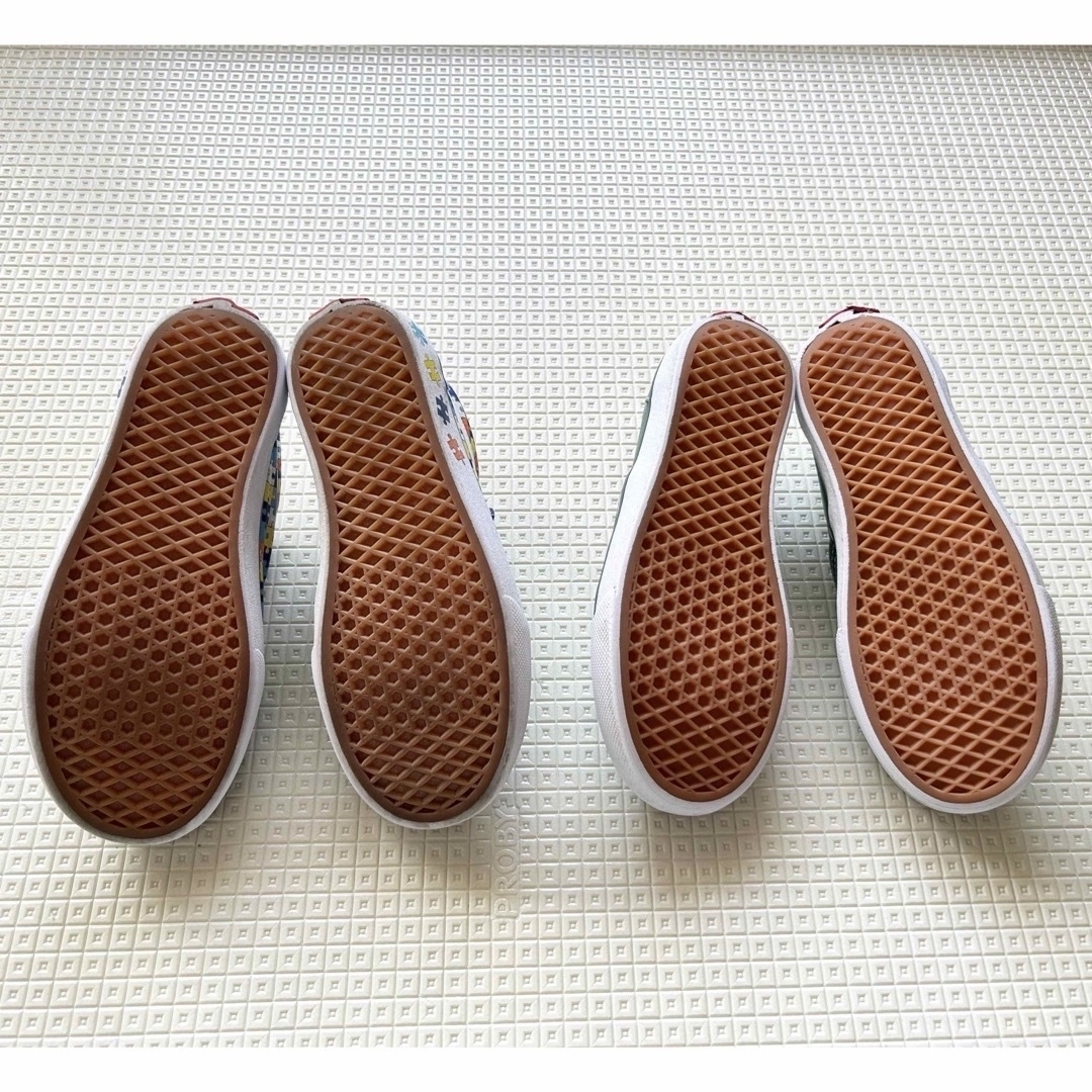 VANS(ヴァンズ)のジュニア　スニーカー　22cm 2足セット キッズ/ベビー/マタニティのキッズ靴/シューズ(15cm~)(スニーカー)の商品写真