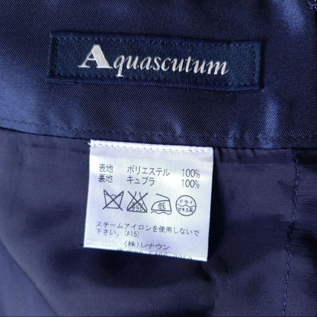 AQUA SCUTUM(アクアスキュータム)の新品 Aquascutum ネイビー 膝丈スカート レディースサイズ10 レディースのスカート(ひざ丈スカート)の商品写真