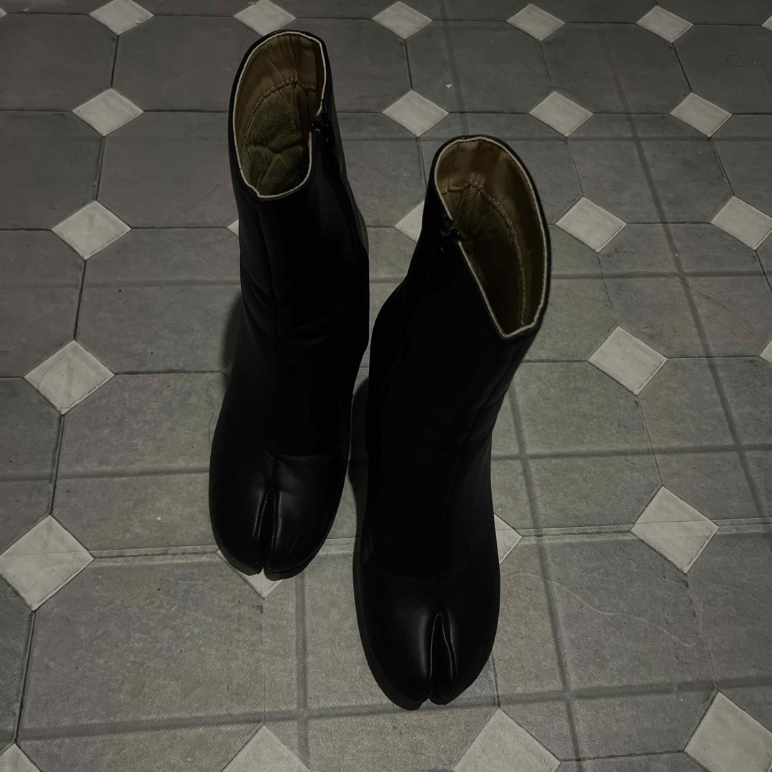 SVEC(シュベック)の[美品]ブーツ 黒 足袋 マルジェラ 風 着物  レディースの靴/シューズ(ブーツ)の商品写真