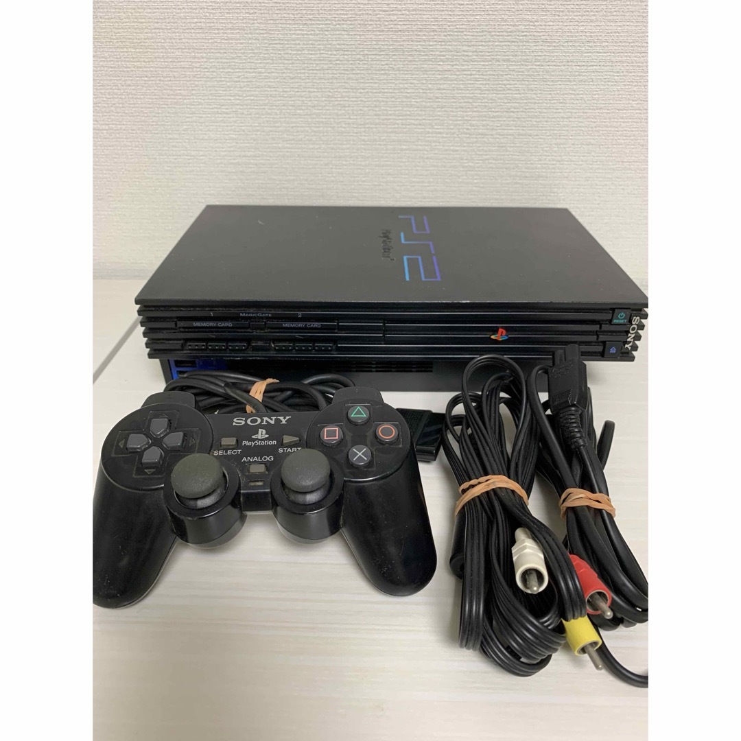 PlayStation2(プレイステーション2)のSONY PS2 プレステ2 プレイステーション2 SCPH-10000 黒 エンタメ/ホビーのゲームソフト/ゲーム機本体(家庭用ゲーム機本体)の商品写真