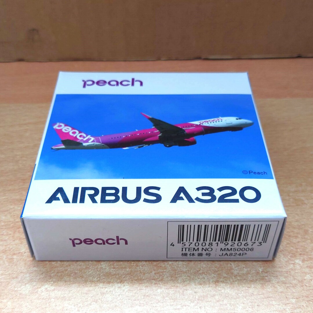 1/500 PEACH エアバスA320 クロスウイング ダイキャスト製 エンタメ/ホビーのおもちゃ/ぬいぐるみ(ミニカー)の商品写真
