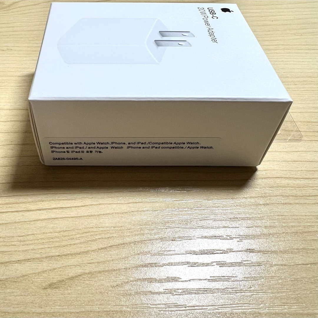 新品未開封-Apple 純正 USB-C 20W 電源アダプター 充電器 スマホ/家電/カメラのスマートフォン/携帯電話(バッテリー/充電器)の商品写真