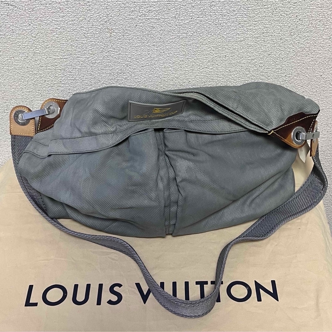 LOUIS VUITTON(ルイヴィトン)のルイヴィトンカップ2000ショルダーバッグ メンズのバッグ(ショルダーバッグ)の商品写真