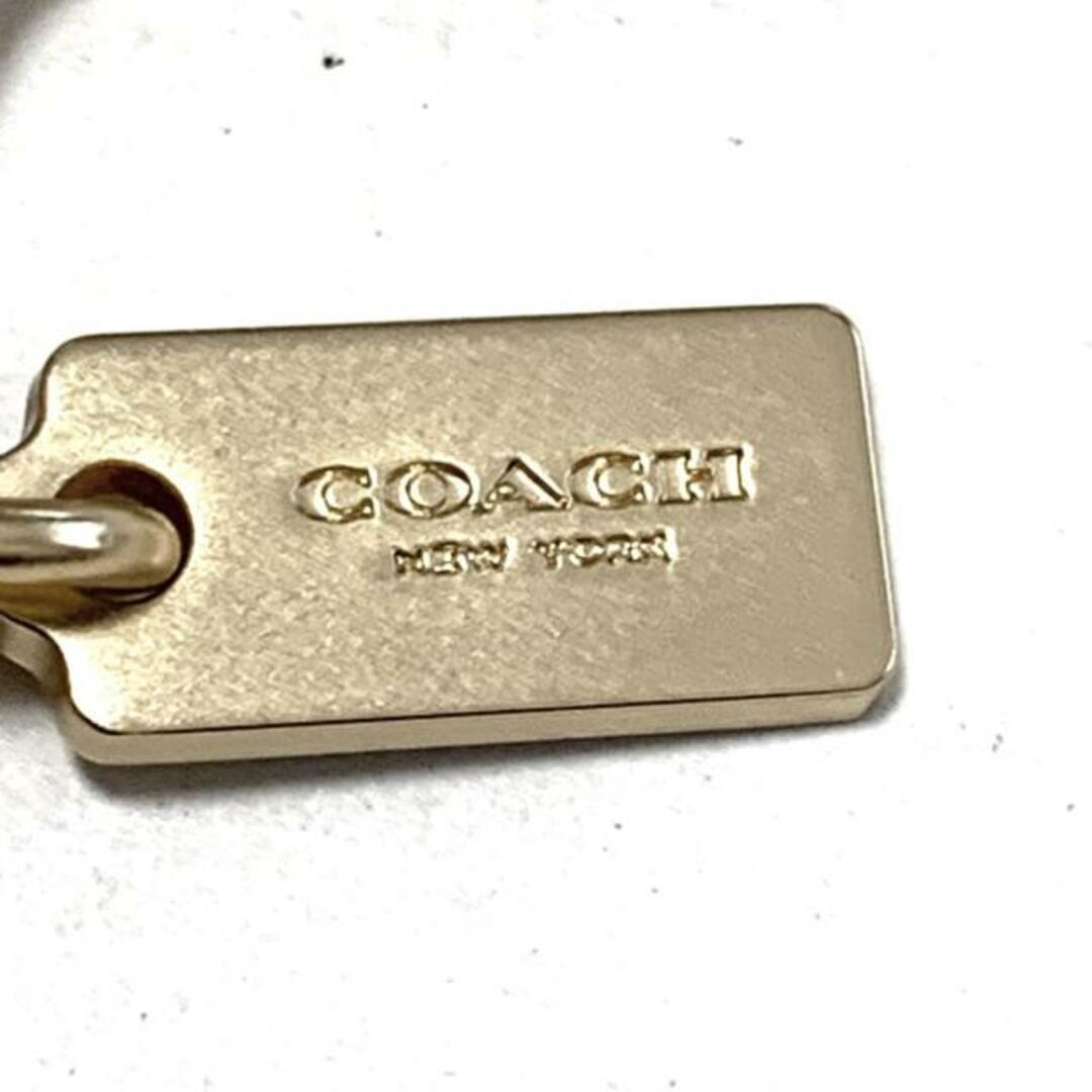 COACH(コーチ)のCOACH(コーチ) キーホルダー(チャーム) - ゴールド×オレンジ×ダークグリーン 金属素材×プラスチック レディースのファッション小物(キーホルダー)の商品写真