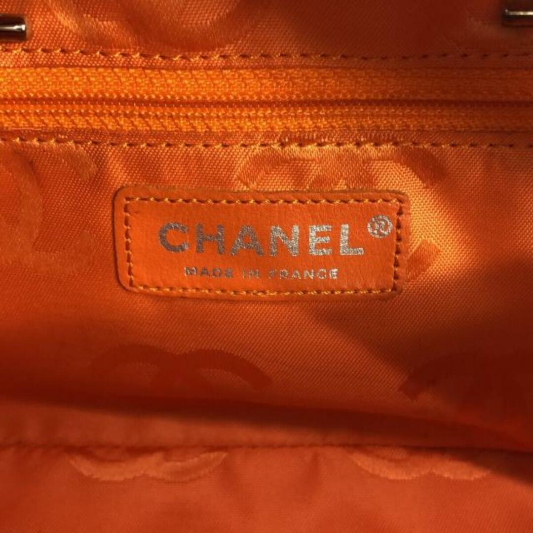 CHANEL(シャネル)のCHANEL(シャネル) ハンドバッグ カンボンライン ミニボーリングバッグ A29792 ダークブラウン ラムスキン×エナメル（レザー） レディースのバッグ(ハンドバッグ)の商品写真