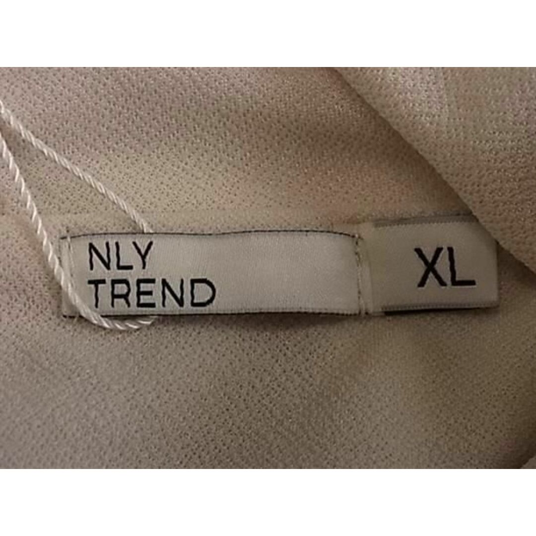 ■極美品■ NLY TREND ポリエステル×エラスタン ロンパース 長袖 サイズ XL 洋服 レディース アイボリー系 BF5648  レディースのパンツ(サロペット/オーバーオール)の商品写真