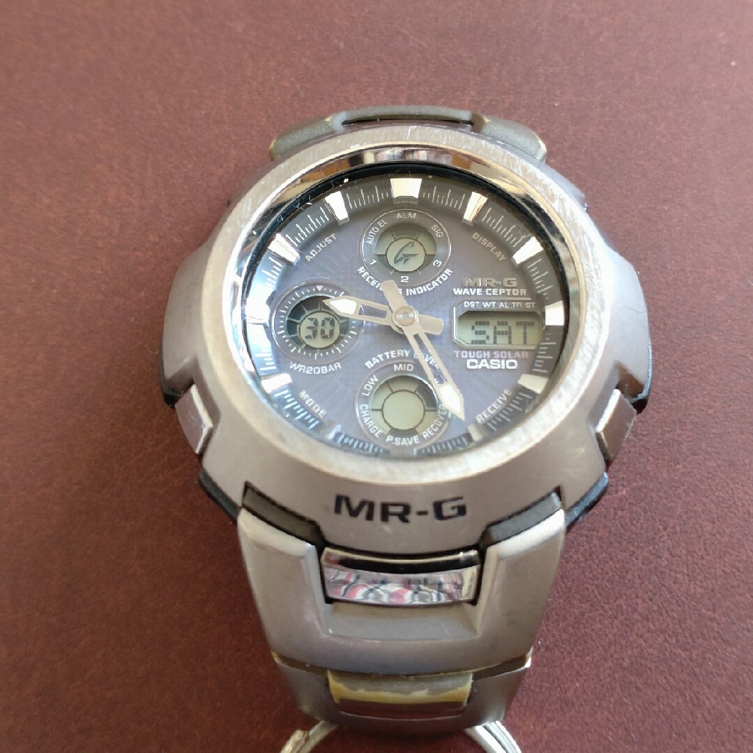 カシオG-SHOCK MR-G チタン 　電波ソーラー 2000DJ カラナビ メンズの時計(腕時計(デジタル))の商品写真