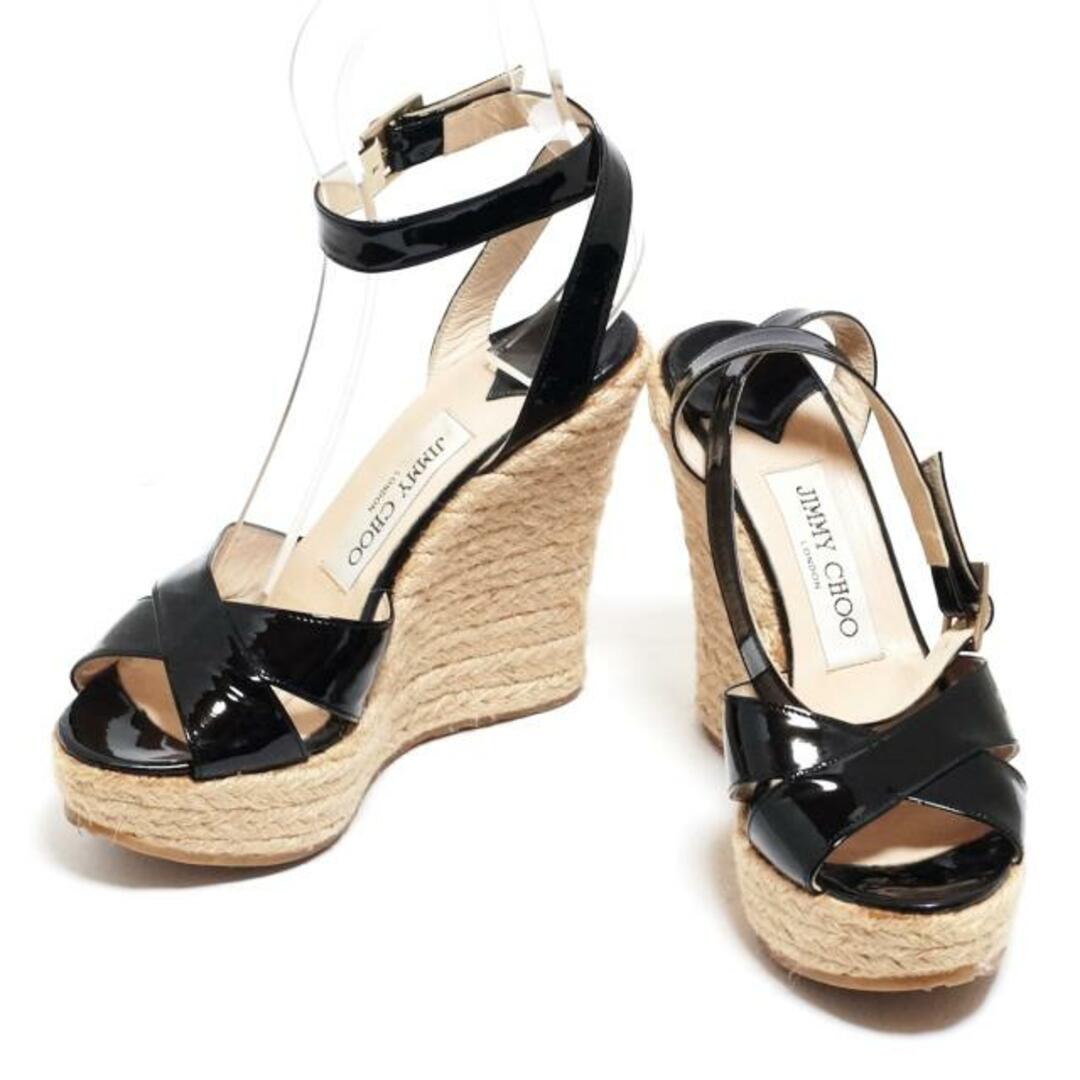 JIMMY CHOO(ジミーチュウ)のJIMMY CHOO(ジミーチュウ) サンダル 35 レディース - 黒 エスパドリーユ/ウェッジソール エナメル（レザー）×麻 レディースの靴/シューズ(サンダル)の商品写真