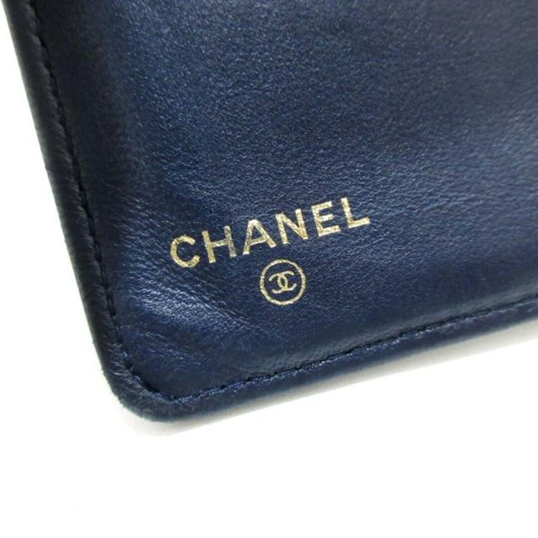 CHANEL(シャネル)のCHANEL(シャネル) 長財布美品  ボーイシャネル,マトラッセ ダークネイビー ゴールド金具 ラムスキン レディースのファッション小物(財布)の商品写真