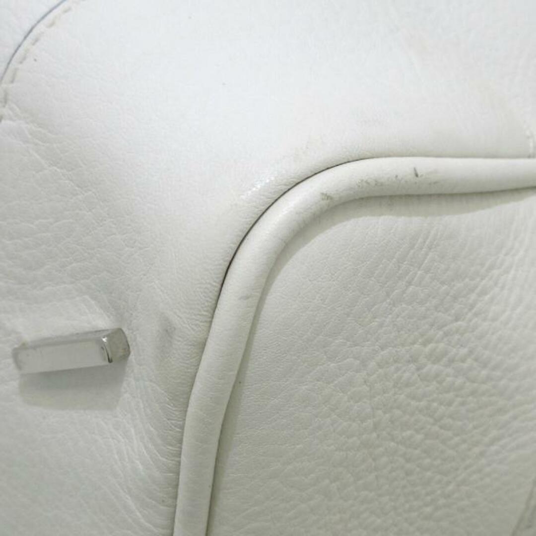 LOEWE(ロエベ)のLOEWE(ロエベ) ハンドバッグ アマソナ75 白 レザー レディースのバッグ(ハンドバッグ)の商品写真