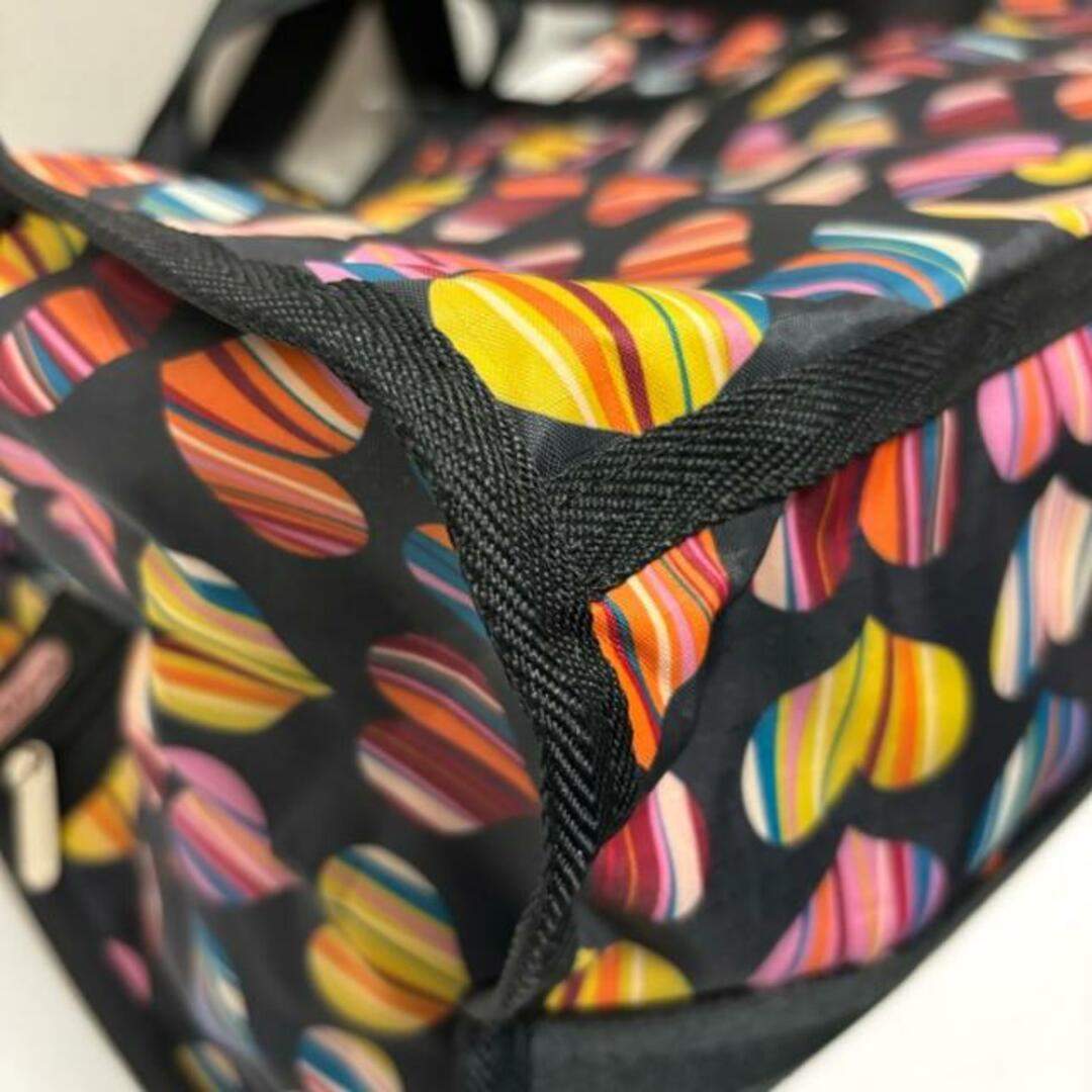 LeSportsac(レスポートサック)のLESPORTSAC(レスポートサック) ボストンバッグ美品  ラージ ウィークエンダー 7185 4660 黒×ピンク×マルチ ハート柄/2way/本体ロックあり レスポナイロン レディースのバッグ(ボストンバッグ)の商品写真