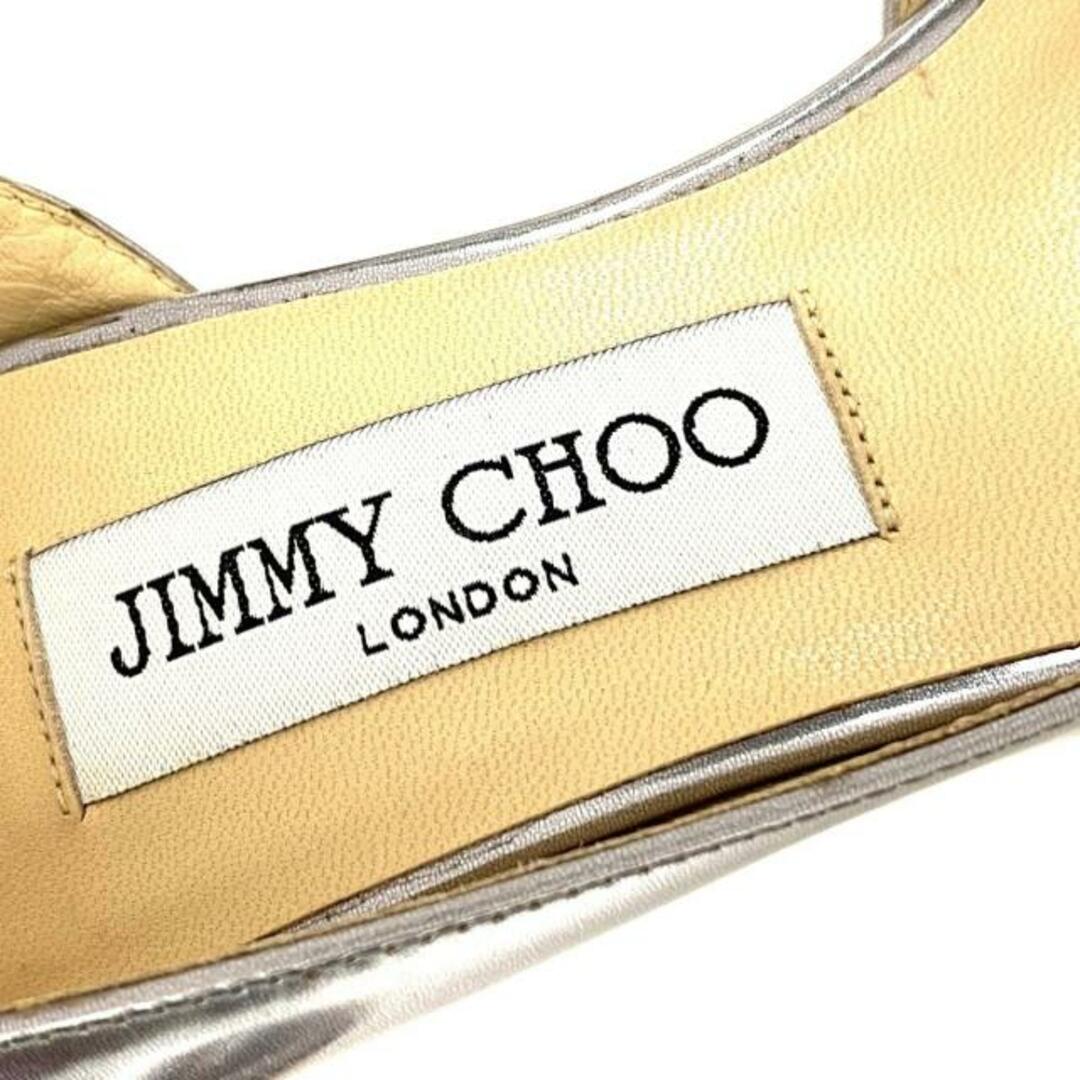 JIMMY CHOO(ジミーチュウ)のJIMMY CHOO(ジミーチュウ) パンプス 38 1/2 レディース - シルバー レザー レディースの靴/シューズ(ハイヒール/パンプス)の商品写真